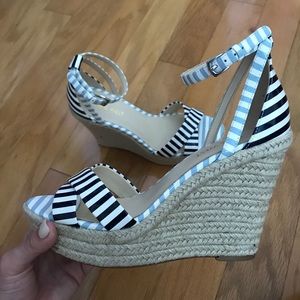 Nine West Light Blue & Navy striped wedges